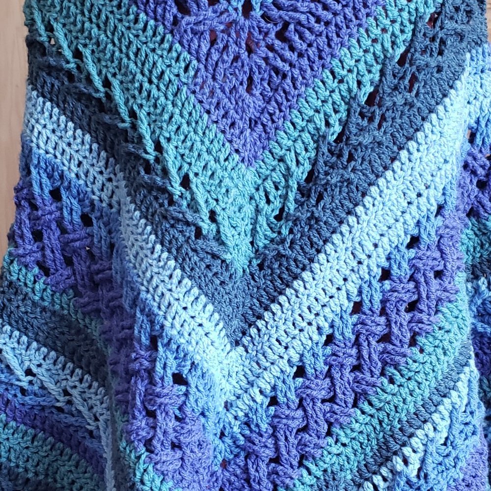 Abigail Shawl in blue